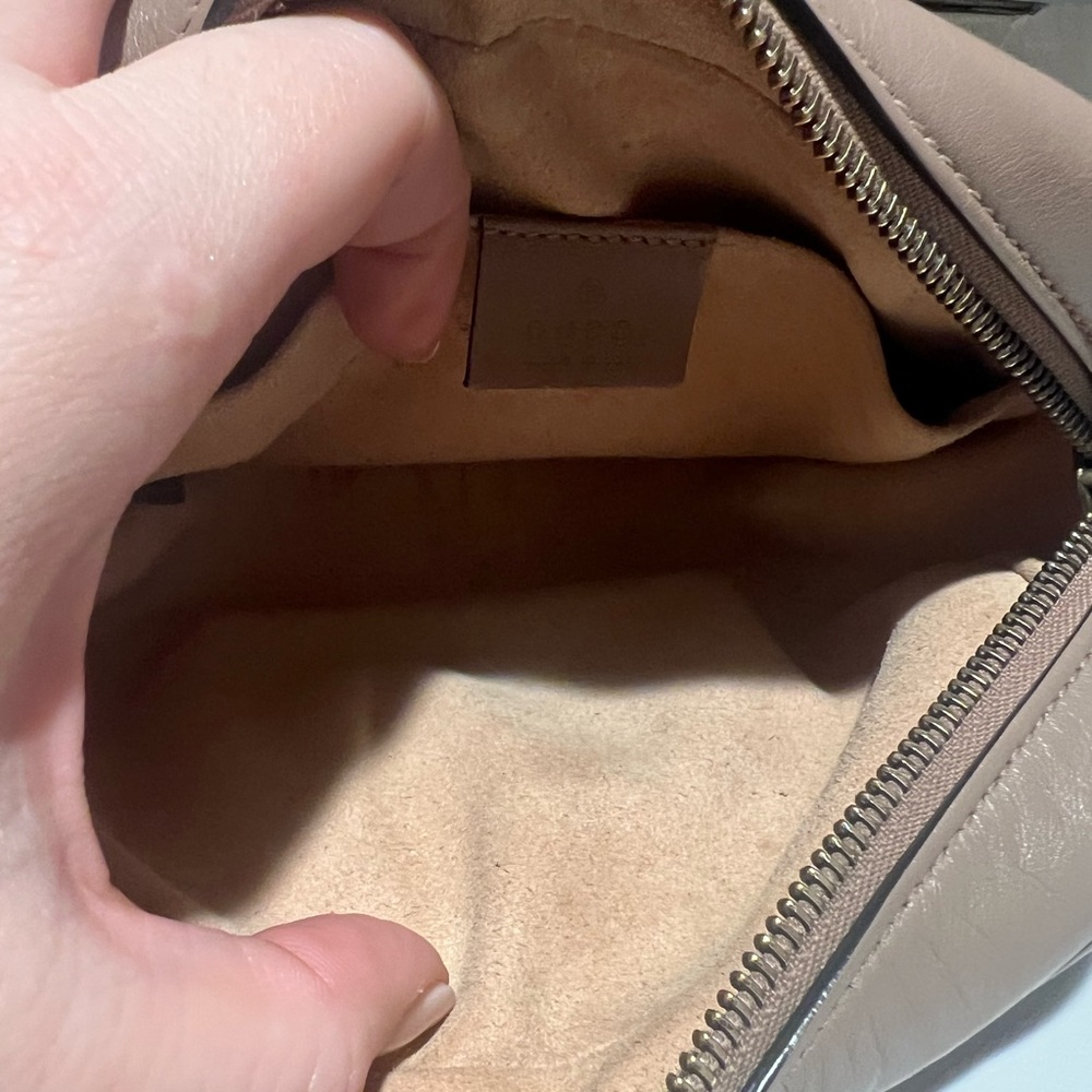Gucci Tan Crossbody Bag with Gold Accents - Picture 7 of 12